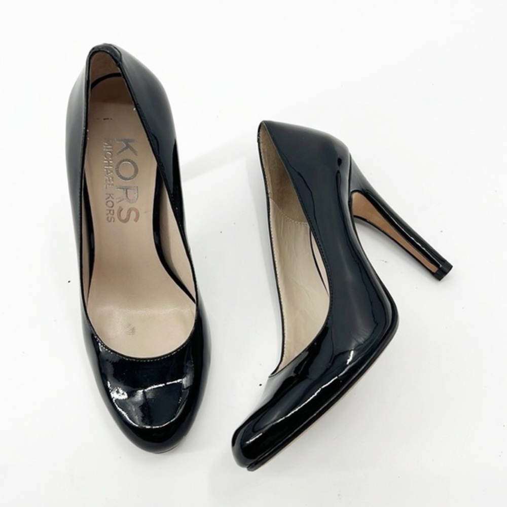 Kors Patent Leather Pumps Black size 7